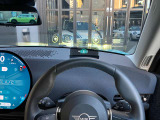 弊社お客様より頂いた下取車やデモカーが在庫の殆どを占めています。車の経歴や整備記録が分かり、ご安心してお車をお選び頂ける正規ディーラーならではのラインナップでございます。
