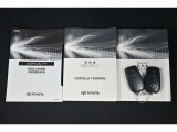 キーを取り出さずにドアを施錠&解錠。クルマの始動も可能です。