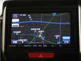 パナソニック製ストラーダナビ(CN-R300D)&バックカメラが装備されているので、普段の使い勝手もロングドライブも快適です。