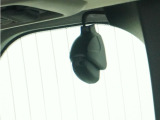 ◆リアにもドライブレコーダーを装備しております◆映像・音声などを記録する自動車用の装置です。もしもの事故の際の記録はもちろん、旅行の際の思い出としてドライブの映像を楽しむことができます。