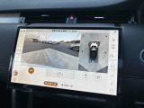 3Dサラウンドカメラ(360&deg;カメラ)で全方位の死角となる部分や発進時・駐車時・細い路地からの運転などカメラを通してモニターで確認することが可能です。