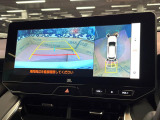 【パノラミックビューモニター】専用のカメラにより、上から見下ろしたような視点で360度クルマの周囲を確認することができます☆死角部分も確認しやすく、狭い場所での切り返しや駐車もスムーズに行えます。