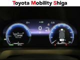 昼間でもくっきり見やすい、高質感メーターです。