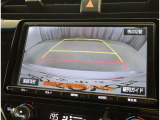 バックガイドモニターで、後方を確認しながら安心して駐車することができます。運転初心者も熟練者も必須の機能ですよ!
