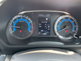 視認性の高いメーターで運転情報を的確に把握できます!