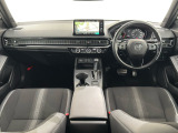 ★いつでも気持ちよく運転できて、使い勝手のいい収納や体をケアするシート、細部にまでこだわったインテリア♪