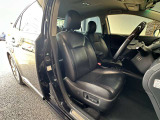 運転席も広々としており運転しやすい環境を実現しています☆室内クリーニングも実施済みです。