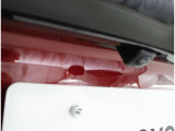 バックカメラが付いているので後方確認が非常にしやすいです。今や運転初心者も熟練者も必須装備!ついていて損はないですね♪