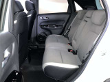 ゆとりある広々とした車内空間は、ドライブを始め買い物やレジャーなど、幅広く活躍します。一人でもみんなとでもお出かけを楽しみましょう!