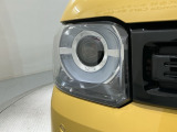 LEDヘッドライトは、点灯の瞬間から最大光量を発揮し、突然暗くなるトンネルなどでの安定感を高めます。