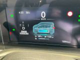 メーター内のカラーディスプレイには運転をサポートするさまざまな情報を表示!瞬間燃費などが表示できます。