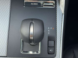直6ディーゼルの力強いトルクをロスなく、かつダイレクトに路面に伝える、マツダ新開発の「トルコンレス8速AT」。マニュアルモードも備え、スポーティな走りも意のままです。