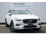 世界で初めて市販車にボルボが搭載した歩行者検知機能付フルオートブレーキをはじめ、追従型クルーズコントロール等、先進の機能を装備しています。