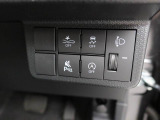 ダイハツディーラーでは「ダイハツ認定U-CAR」という基準を設け、車選びに詳しくないお客様でも「安心して選べる」をご提供しています。