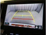 バックガイドモニターで、後方を確認しながら安心して駐車することができます。運転初心者も熟練者も必須の機能ですよ!