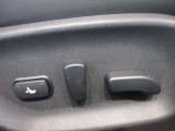 運転席側 助手席側にパワーシ-トついています