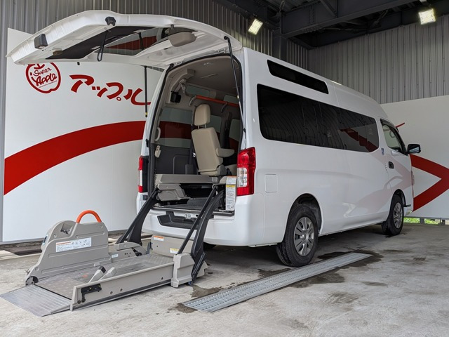 NV350キャラバン 2.5 チェアキャブ 車いす2名仕様 ディーゼルターボ 4WD