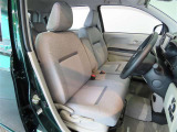 見通しのよいすっきりとした視界で、誰でも運転しやすいです。運転のしやすさは疲れにくさにも繋がりますよ♪
