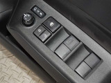 電動格納式ドアミラー・パワーウインドウを装備しています。
