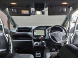 見通しのよいすっきりとした視界で、誰でも運転しやすいです。運転のしやすさは疲れにくさにも繋がりますよ♪