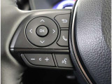 ステアリングスイッチ付き。前方から目を離すことなく操作することが可能です。