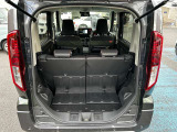 荷室は広くたくさんの日用品のお買い物をお載せできてレイアウト次第で用途が盛りだくさんです。