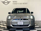 MINIを熟知したメカニックによる100項目の点検・整備を行います。不具合箇所、交換時期に達している部品に関しましては、全て当社負担で交換してからのご納車となります。