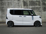 遠方にお住いの方でも安心です。全国へ登録納車可能です。北海道から沖縄まで全国各地の納車実績多数あります。実車を確認できない方へも詳細な車両情報を電話やメールでお伝えします。