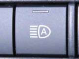 オートマチックハイビームを装備しております。