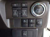 スマートアシストを搭載したサポカーS車です。