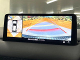 【360&deg;ビューモニター】専用のカメラにより、上から見下ろしたような視点で360度クルマの周囲を確認することができます☆死角部分も確認しやすく、狭い場所での切り返しや駐車もスムーズに行えます。
