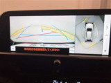 バックガイドモニターで、後方を確認しながら安心して駐車することができます。運転初心者も熟練者も必須の機能ですよ!