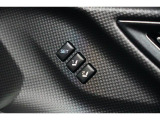 運転席のシートポジションメモリー機能は、登録済みの運転者と交代しても、シートポジションの変更の手間がかかりません。