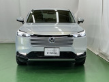 LEDヘッドライトを装備しています。LEDヘッドライトはとても明るく、雨の日や夜間走行も安全・安心です。オートライトコントロール付きで周囲の明るさに応じて自動で点灯・消灯します