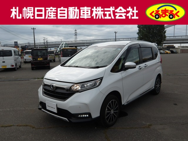 フリード 1.5 ハイブリッド クロスター 4WD