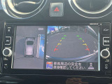 【アラウンドビューモニター】上空から見下ろしているかのような映像で駐車をサポート。安心です。