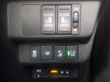【電動スライドドア】力を入れずにラクラクドア開閉♪両側電動スライドドア装備車両◎狭い駐車場での乗り降りもラクラク♪♪♪挟み込み防止機構装備でお子様の乗り降りも安心です◎