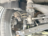お車を安心してお乗りいただく為には、足回りの定期点検が欠かせません。サービスサポート(有償保証)では無料点検もご提供しており、安心のカーライフをお過ごしいただけるサポート体制が整っています。