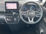 運転席周りの視界もよくハンドルも軽い取り回しなのですごく運転がしやすい車です。