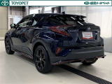 「中古車ハイブリッド保証」付き。ハイブリッド機構を無償で保証します。保証期間は、初度登録年月から10年目まで、またはロングラン保証が終わってから3年間。ただし累計走行距離が20万km以内です。
