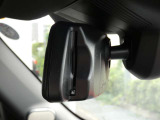 ETC2.0一体型の自動防眩機能付きバックミラー!後続車のヘッドライトの眩しさを自動で軽減してくれます!