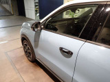 メーカー保証 10インチタッチスクリーン クルーズコントロール AppleCarPlay バックカメラ バックソナー 電動パーキング キーレス LEDヘッドライト ステアリングヒーター 被害軽減ブレーキ