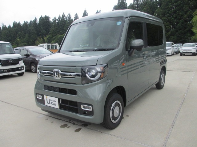 N-VAN ファン 4WD