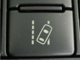 車線逸脱警報装置を装備しております。