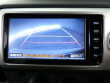 バックガイドモニターで、後方を確認しながら安心して駐車することができます。運転初心者も熟練者も必須の機能ですよ!