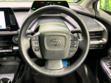 【純正革巻きステアリング】上質な革を使用することで、手にしっかり馴染みとても運転しやすいハンドルです♪