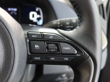 レーダークルーズコントロール(全車速追従機能付)付きです。車速に応じて追従支援してくれるので、ロングドライブも快適です。詳細は販売店スタッフまでおたずねください。