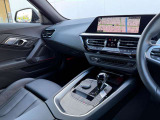 車両の詳細、ご質問につきましては、弊社営業スタッフまでお気軽にご連絡下さいませ。遠方のお客様には実車の詳細画像送信も承ります。お客様からのお問合せをお待ち致しております。