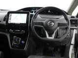 運転席廻りです。