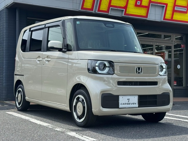 N-BOX ファッションスタイル モノトーン 4WD 